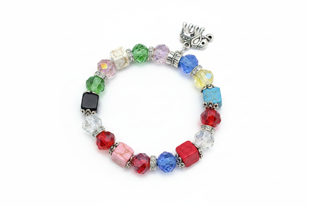 Bracelet multicolore éléphant sur fond blanc